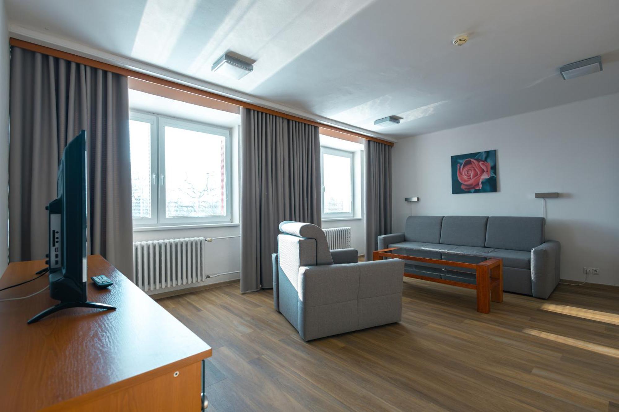 Hotel Garni Vsb Острава Екстериор снимка