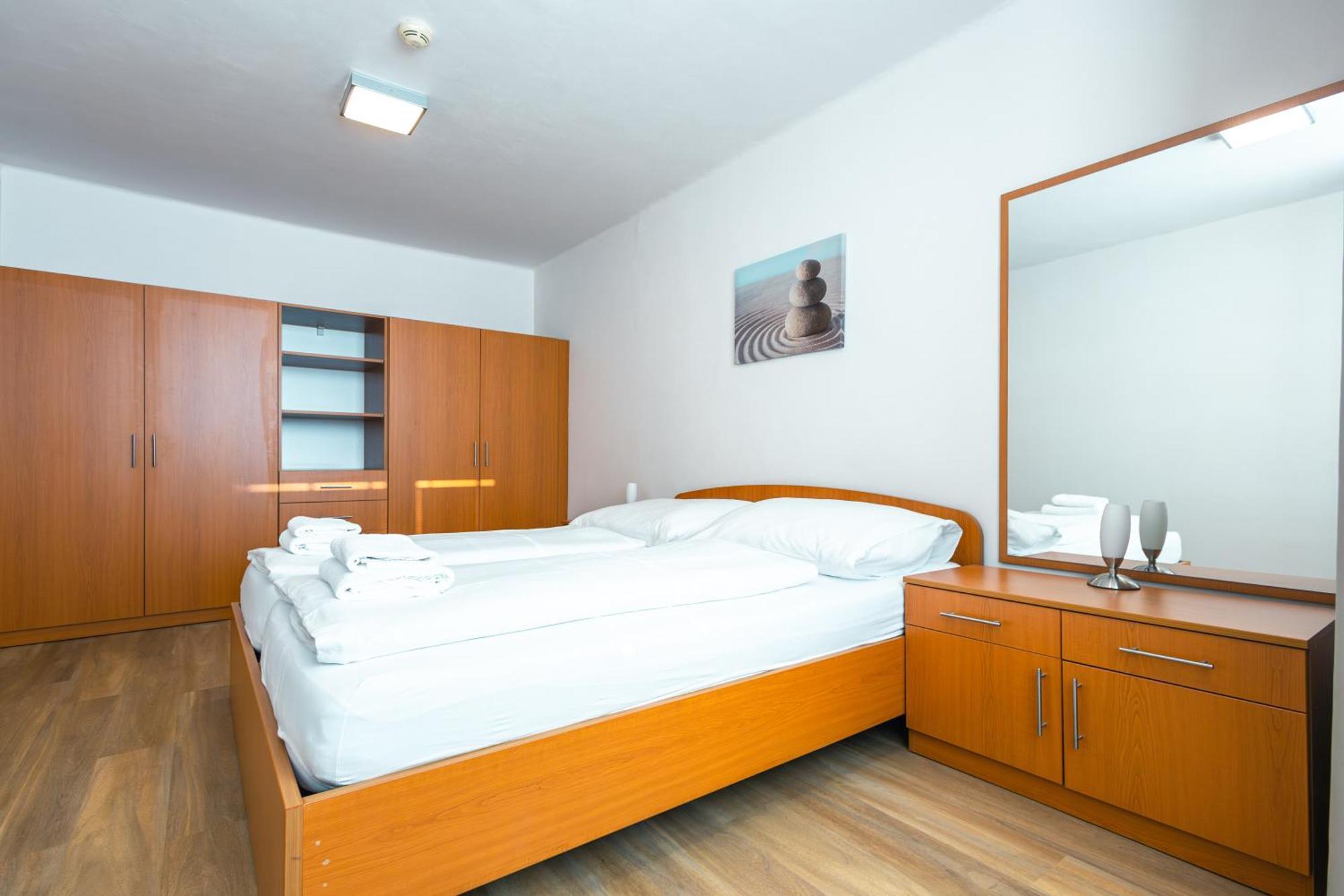 Hotel Garni Vsb Острава Екстериор снимка