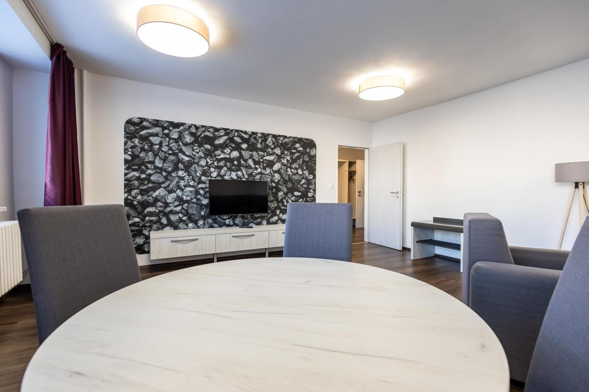 Hotel Garni Vsb Острава Екстериор снимка